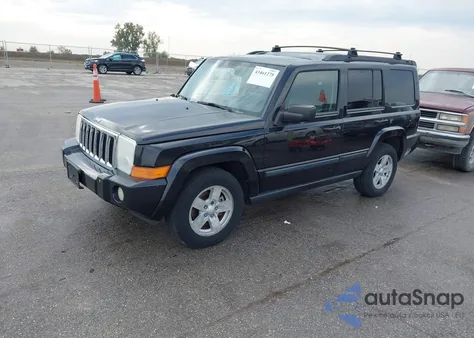 2008 Jeep Commander Sport z USA, uszkodzony, nr VIN 1J8HG48K98C198513